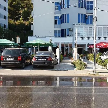 Kaqaniku Hotell