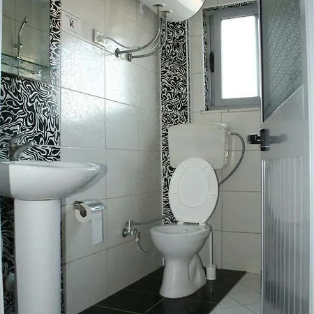 Hotel Kaqaniku Shëngjin